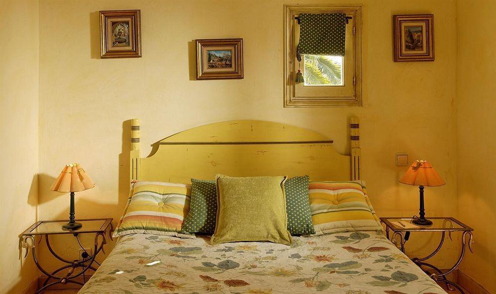 Hotel La Grande Bastide Saint-Paul-de-Vence Buitenkant foto