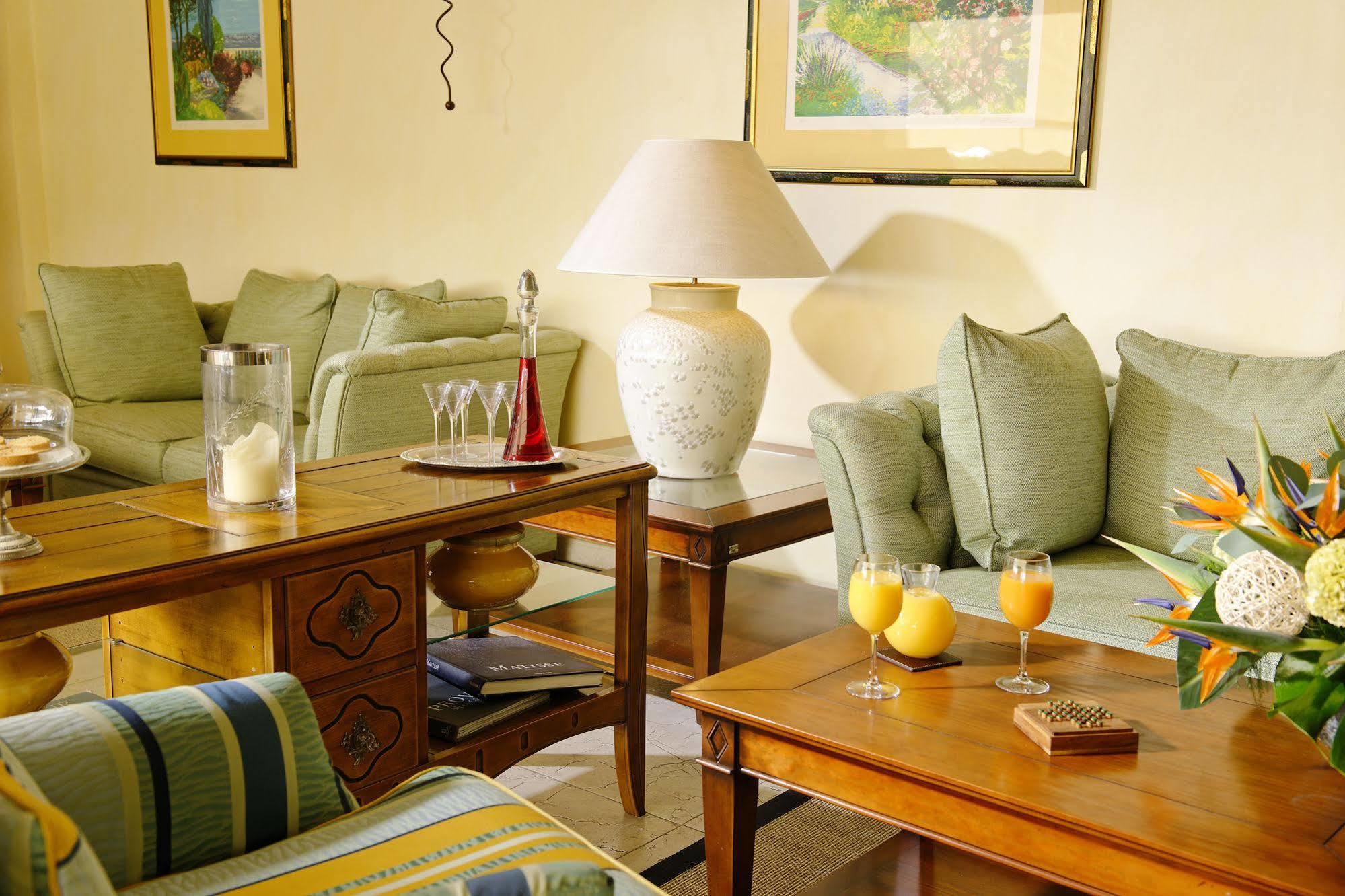 Hotel La Grande Bastide Saint-Paul-de-Vence Buitenkant foto